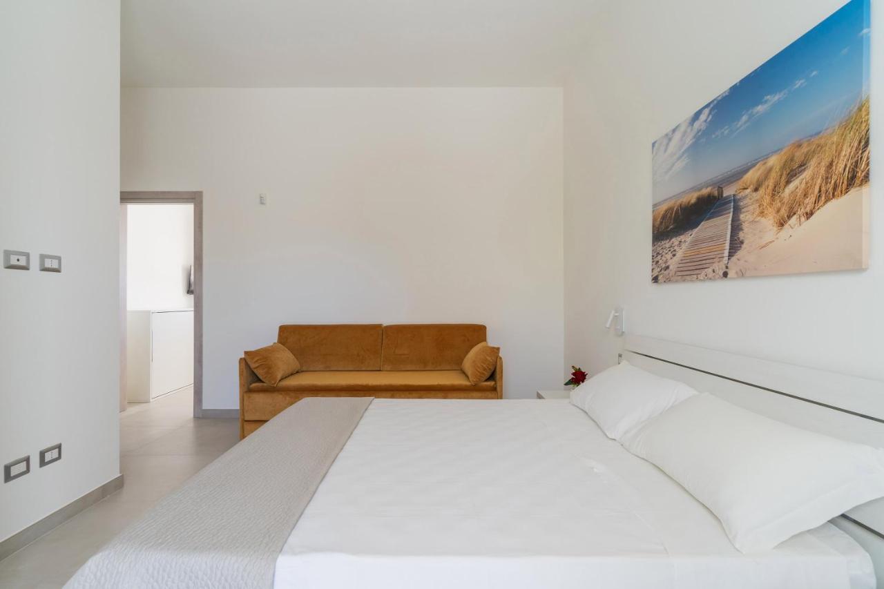 Residence Jolly Mare Torre Lapillo Exterior foto